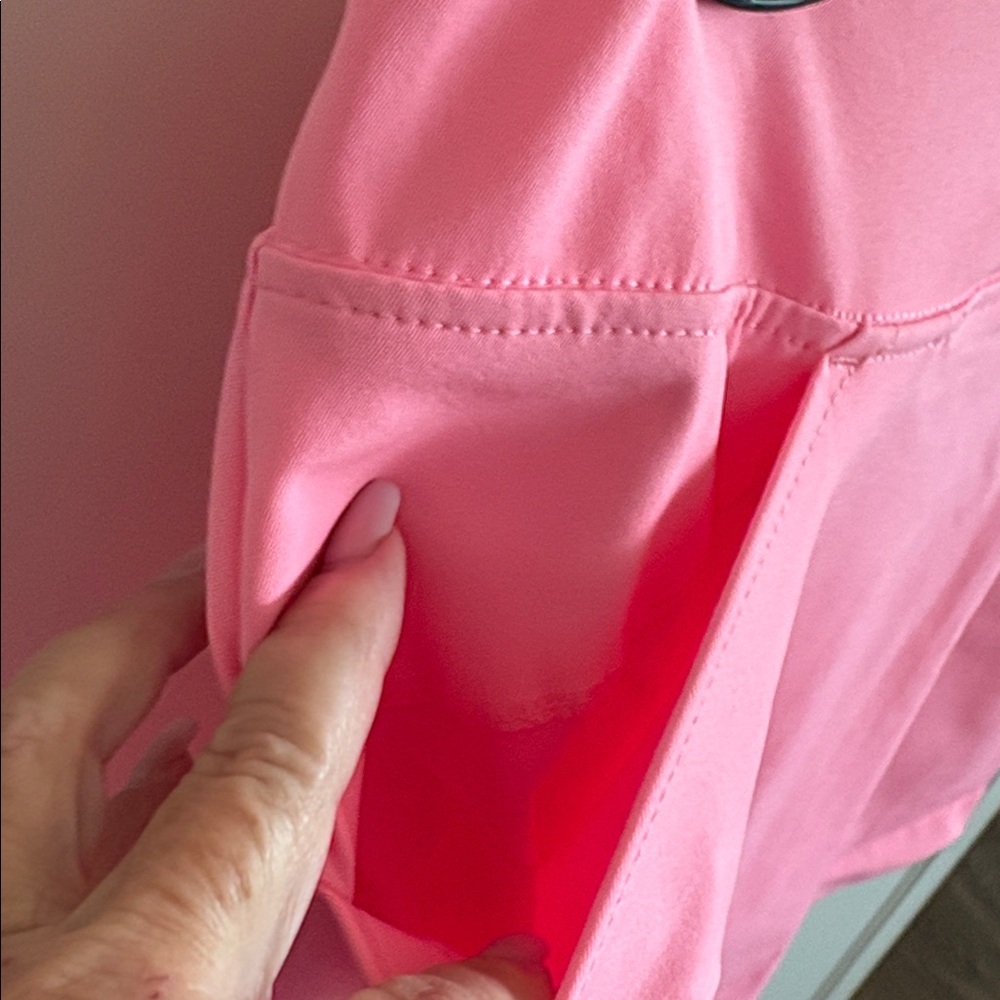 NET Lilly Pulitzer Pink Performance Skort Sz 4 - Picture 4 of 5
